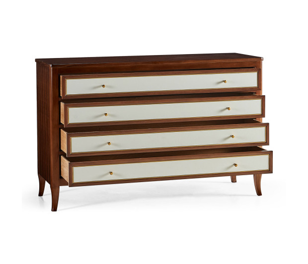 Berm Bachelors Chest