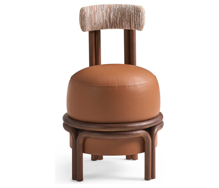 VANITY STOOL @ FEMALE CHANGING ROOM