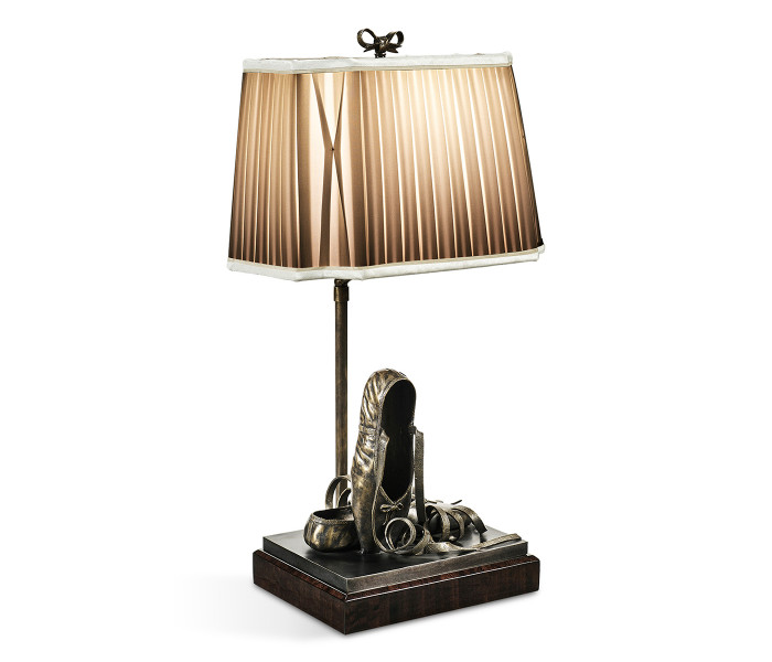 Ballet pointe shoes table lamp