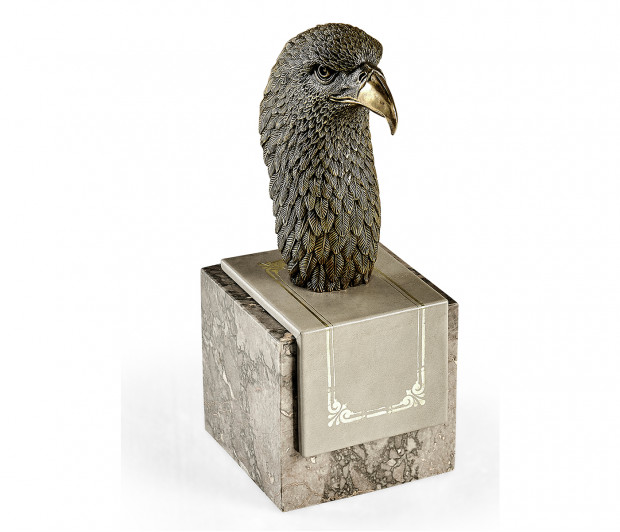 Anitque Dark Bronze Bald Eagle Head