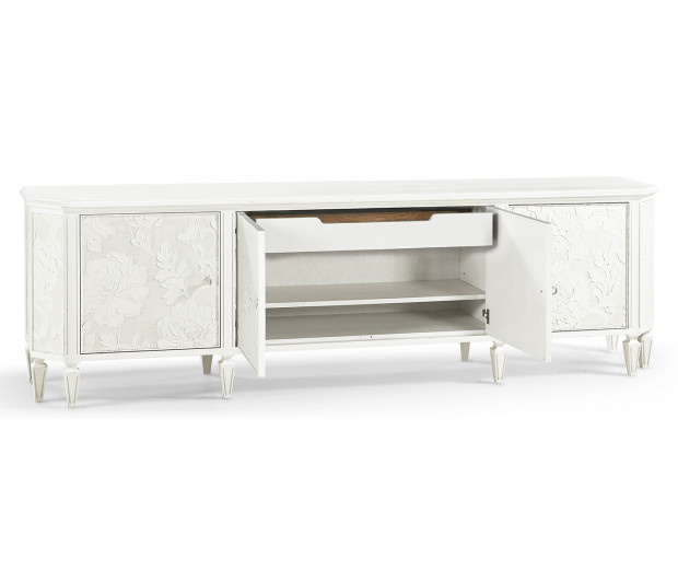 Mammatus Entertainment Console