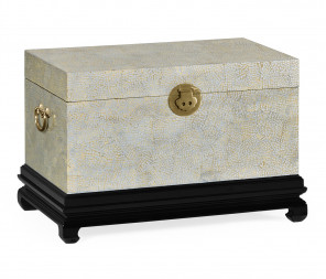 Silver Eggshell Trunk