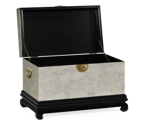 Silver Eggshell Trunk