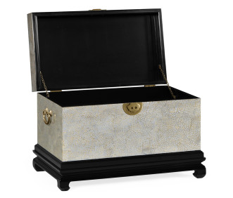 Silver Eggshell Trunk
