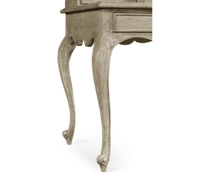 Arles Desk