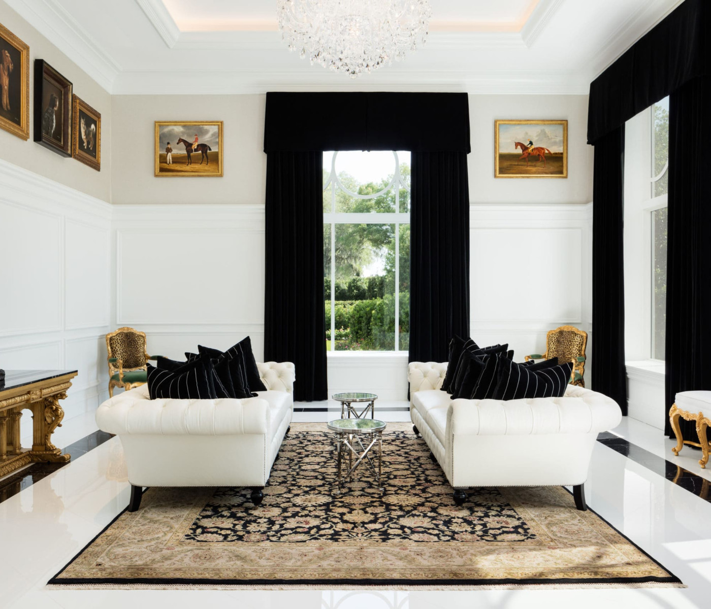 Equestrian Hotel Equestrian Hotel