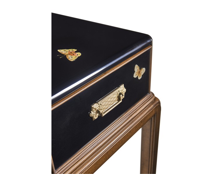 Butterfly console