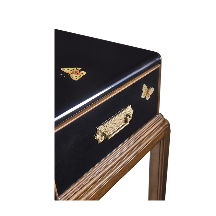 Butterfly console