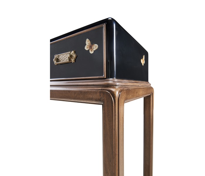 Butterfly console