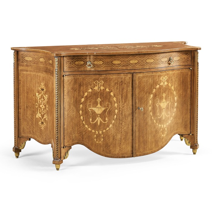 Chippendale style commode with fine inlay