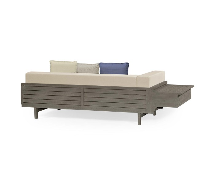 Outdoor day bed (COM)