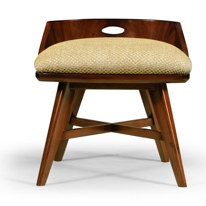 Dressing chair - VVIP room