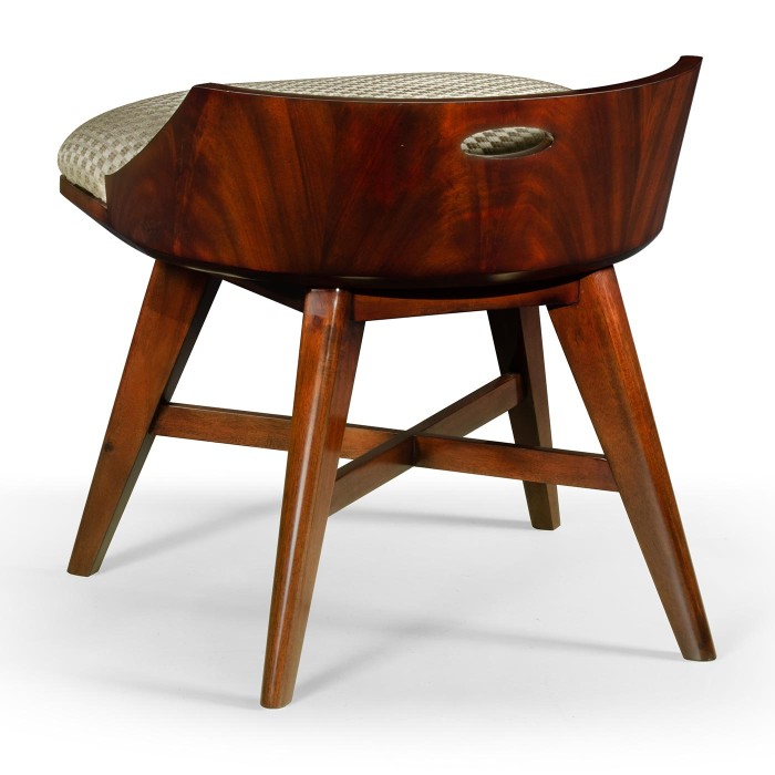 Dressing chair - VIP room