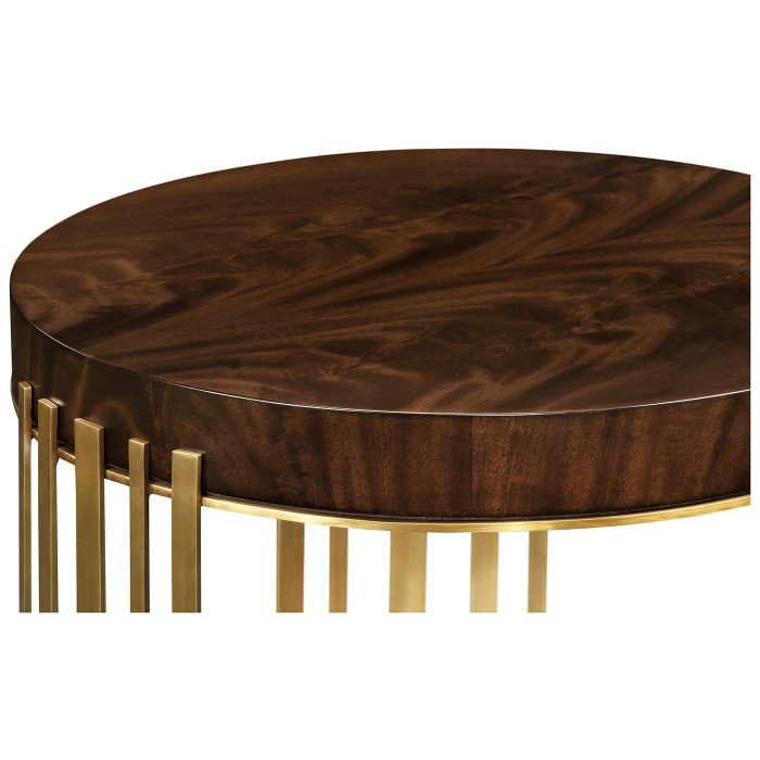 Round cocktail table