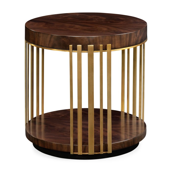 Round cocktail table