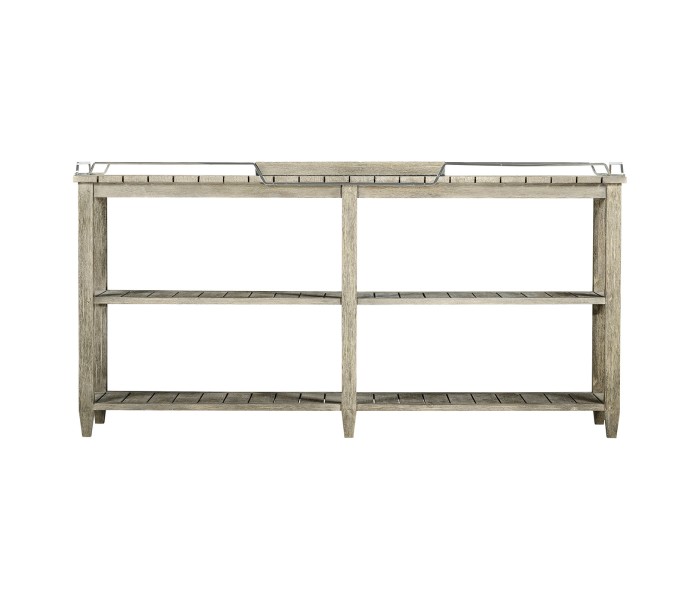 Sideboard  
with Removable  
Tray