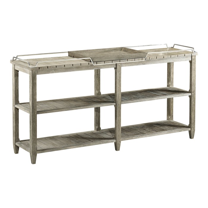 Sideboard  
with Removable  
Tray