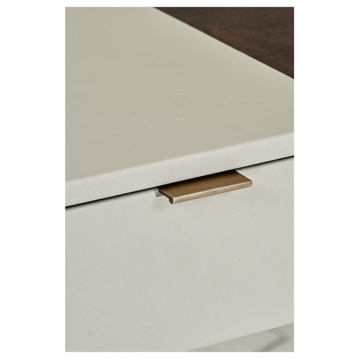 VANITY DRESSER @ BEDROOM