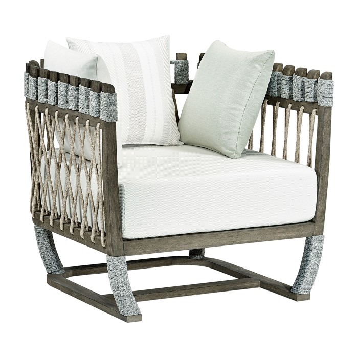 San Martin lounge  
chair