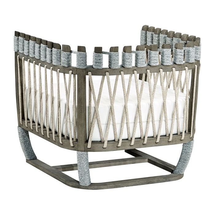 San Martin lounge  
chair