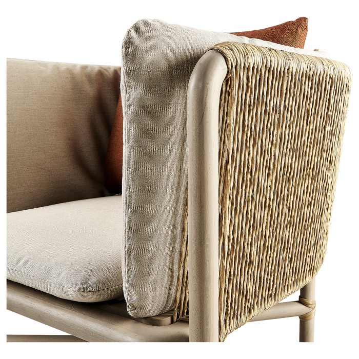 LOUNGE CHAIR