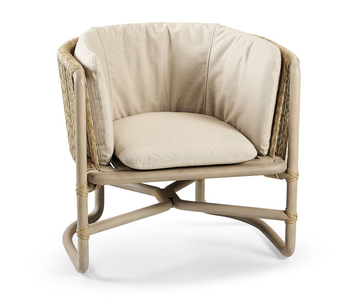 LOUNGE CHAIR