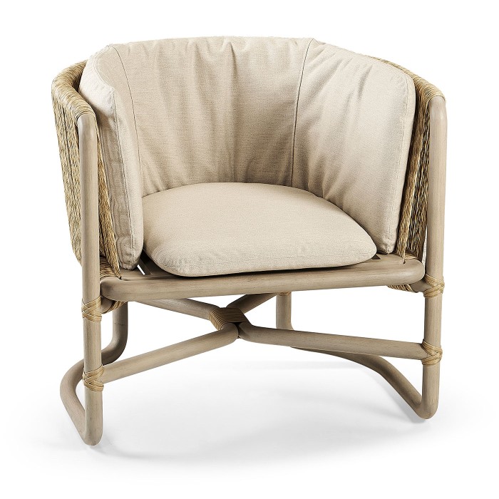 LOUNGE CHAIR