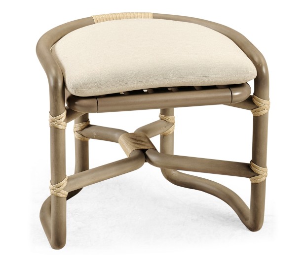 DRESSING STOOL