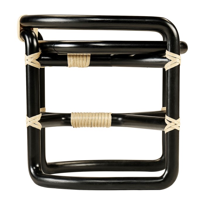 DRESSING STOOL