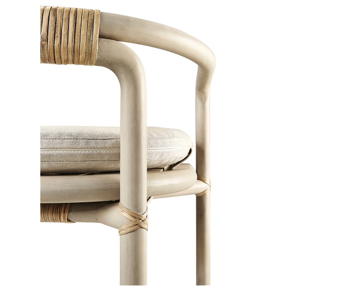 BAR STOOL