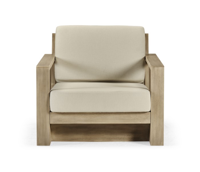 LOUNGE CHAIR