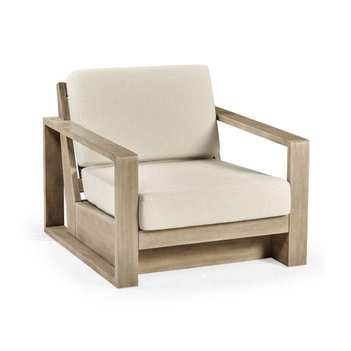 LOUNGE CHAIR