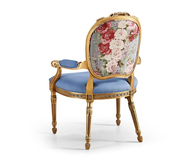 Medaillon Armchair