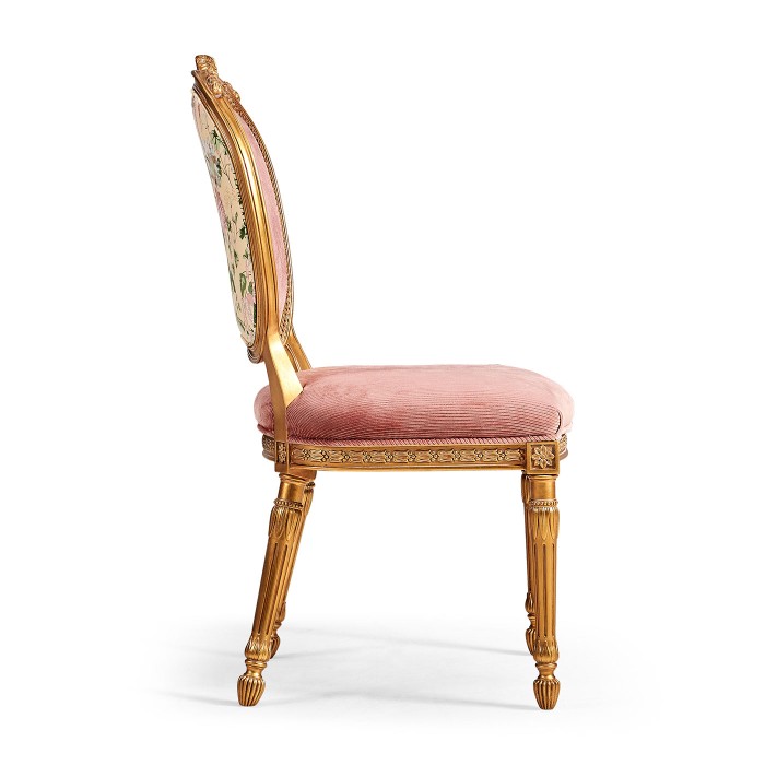 Medaillon sidechair