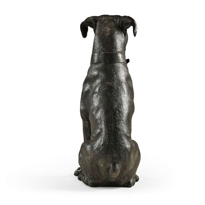 Bella boxer sitting - large