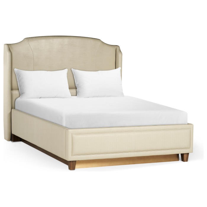 Queen Bed @ Guestroom