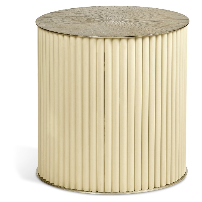 Lounge Chair Side Table @ Guestroom