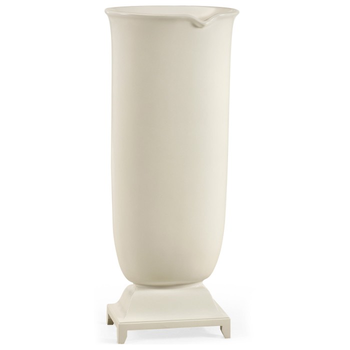 Presidential Suite Foyer Vase @ Suite