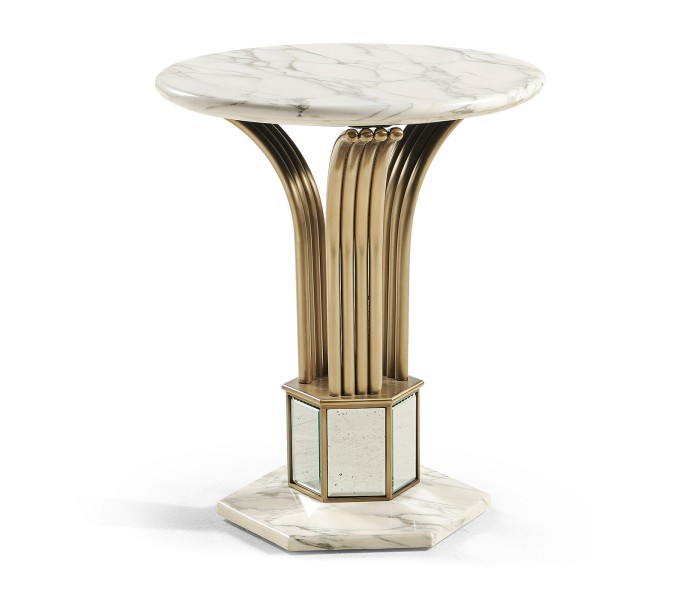 TABLE TO SNUG AREA