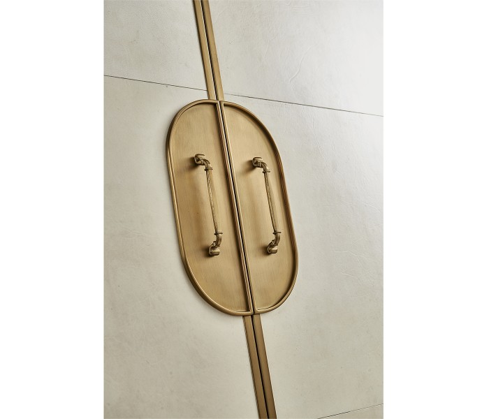 COAT CABINET