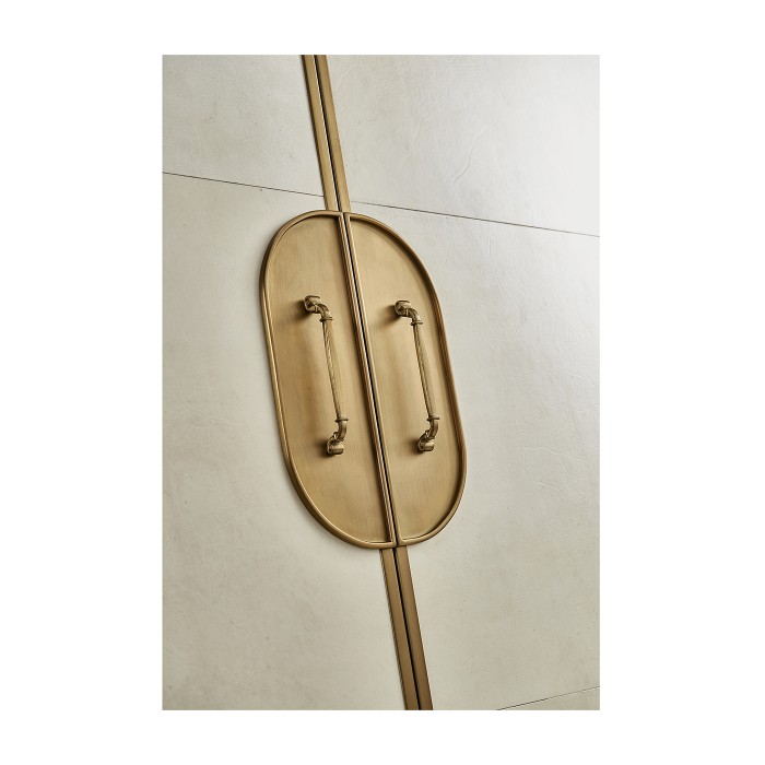COAT CABINET