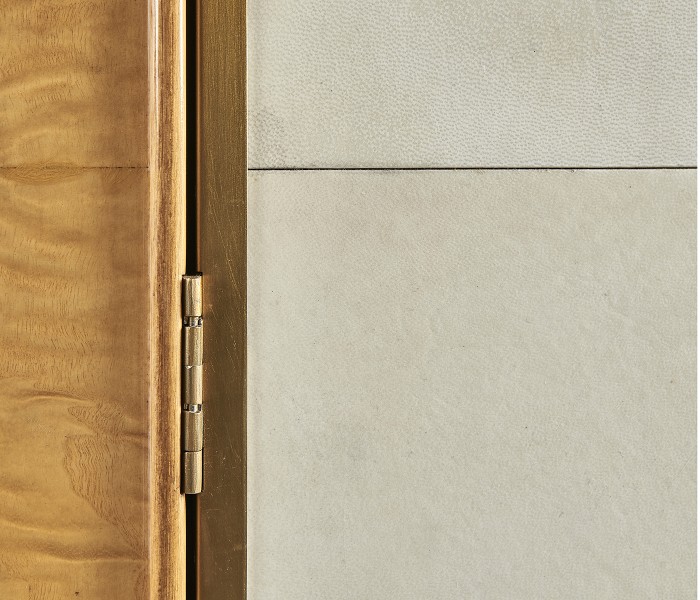 COAT CABINET