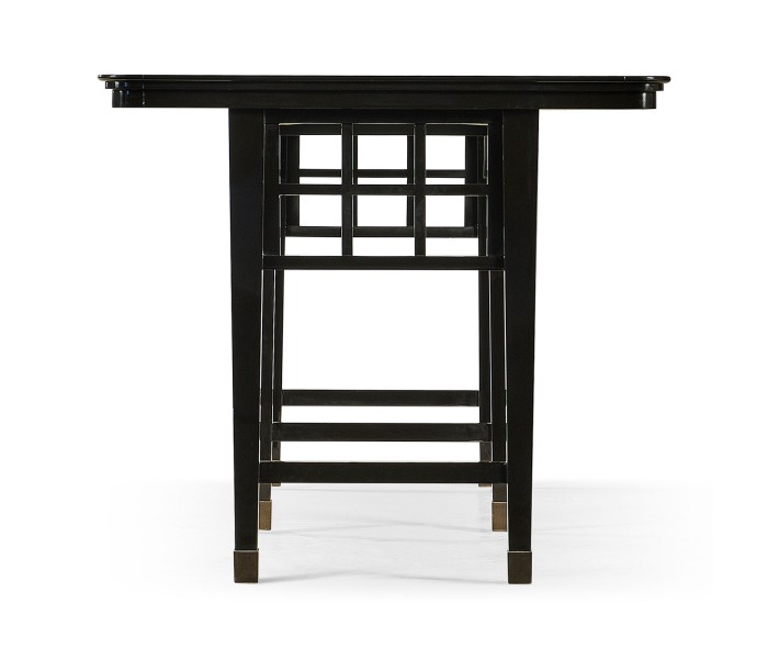 Tiger - Communal Table