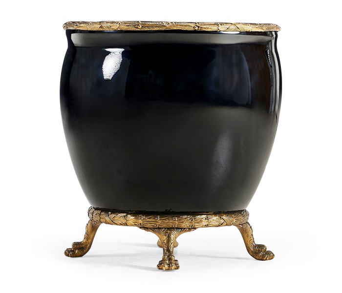 BLACK GLOSSY CERAMIC CHINESE VASE