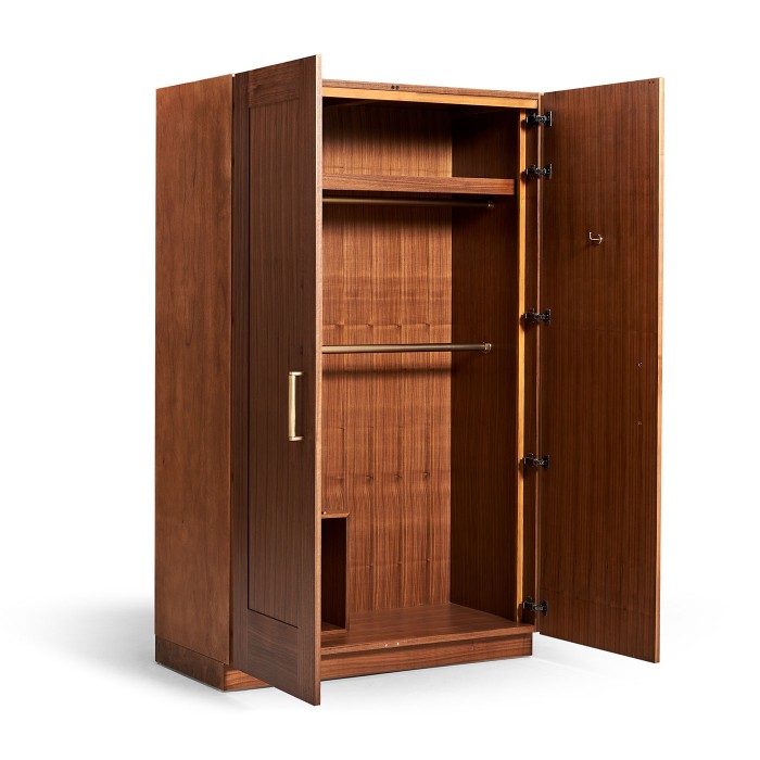 Closet @ K-7, K-7C, K-8, DQ-5