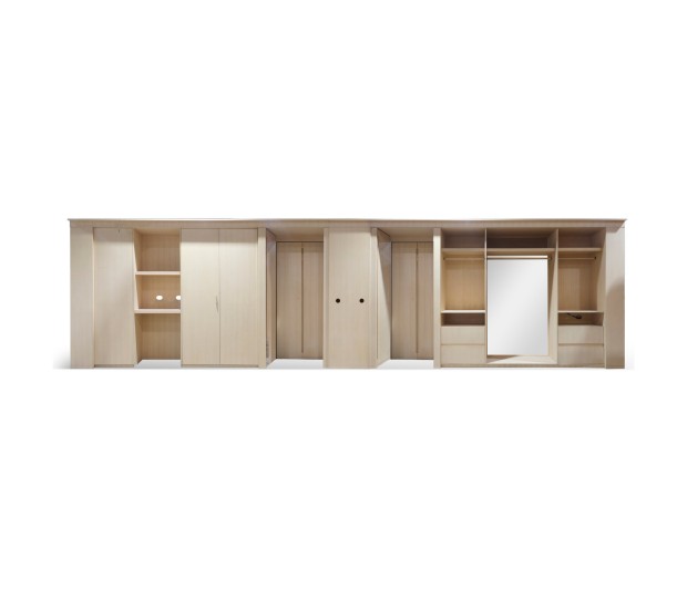 Closet T3 Left (Twin Closet)