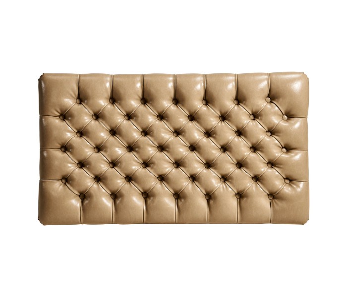 Studio SUITES - end of bed bench