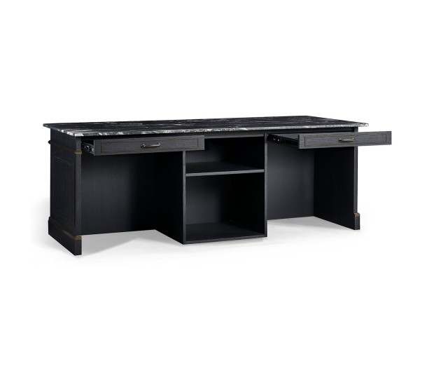 Desk at Concierge