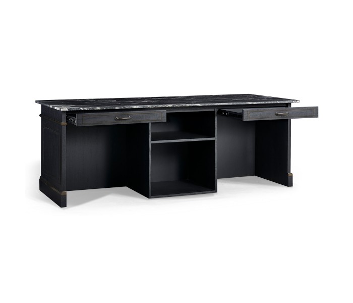 Desk at Concierge