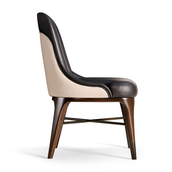 Guest Chair at Concierge